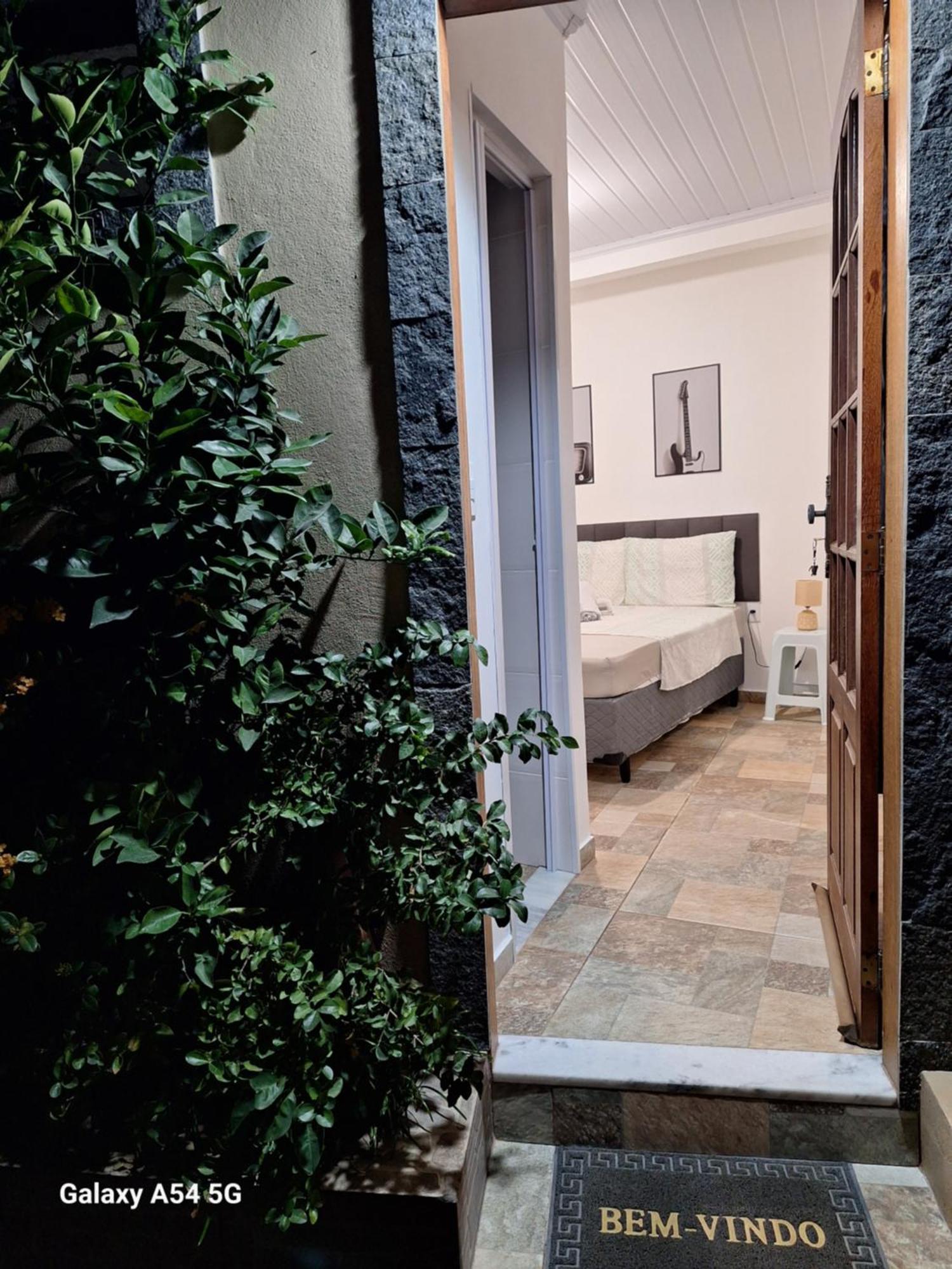 Suite E Apartamento Ангра дос Рейс Екстериор снимка